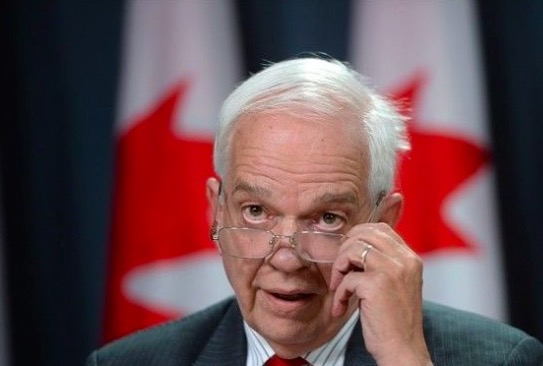 加拿大移民部长John McCallum